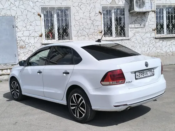 Продам Volkswagen Polo 2019 года выпуска 1.6 бензин на автомате по самому низу рынка!!! Енакиево