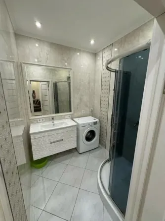 Сдаю 4-комнатную квартиру Донецк