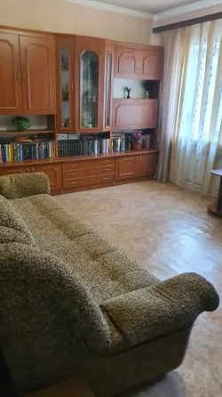 сдам 2х комн. кварт. в киевском р-не , партизан. пр-т, отличная,есть все. Донецк