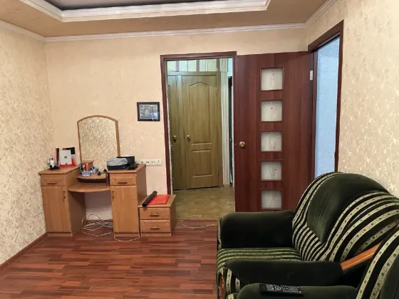 Сдам 3-к. кв., Пролетарский р-н, ул. Армавирская Донецк