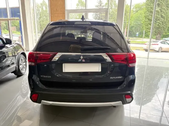 Mitsubishi Outlander 2018г. Макеевка