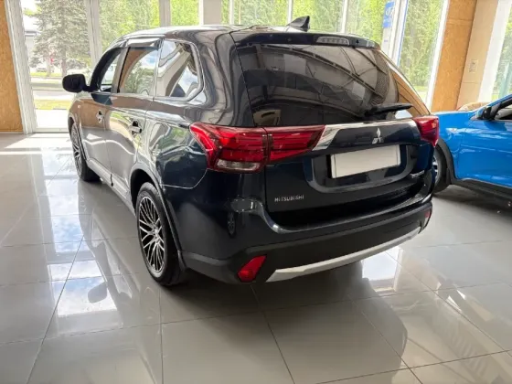 Mitsubishi Outlander 2018г. Макеевка