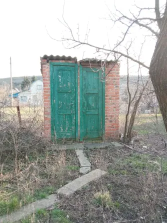 Продается 2 х эт. дача с пасекой, 12 соток земли Донецк