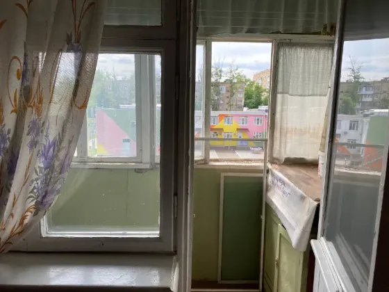 Продам 1 комн., 4/5, жилое состояние, магазин Юта Донецк