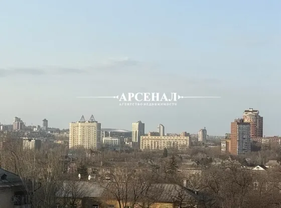Продам 1ком Контур Мотодром Донецк