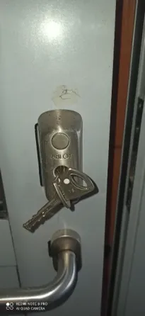 Продам дверь Алюминиевый профиль + замок фирмы ABLOY Донецк