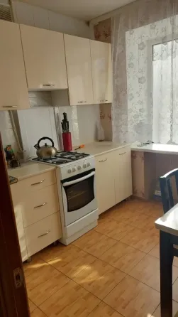 Сдаю однокомнатную квартиру, ул. этаж 5 стоимость 25000 Донецк