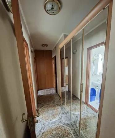 Сдам 2 ком в самом центре,пл.Ленина Донецк
