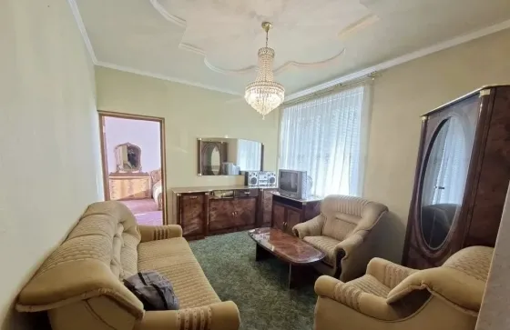 Сдам 2 ком в самом центре,пл.Ленина Донецк