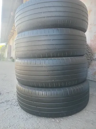 Продаю комплект летней резины 225 60 18 Донецк