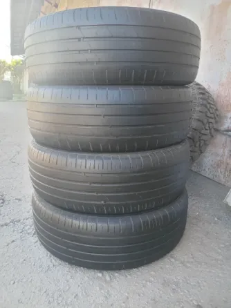 Продаю комплект летней резины 225 60 18 Донецк
