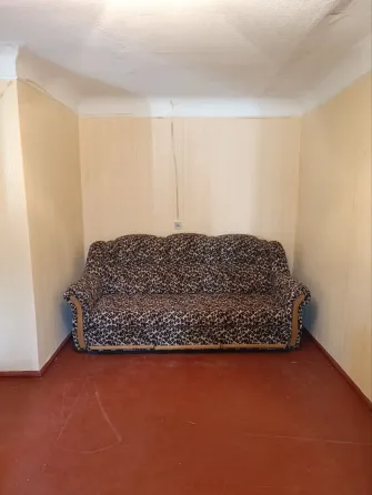 продам 2 к.кв. ленинский р. кирова стоматол. 2900 мил р. торг.. Донецк