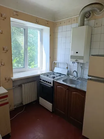 продам 2 к.кв. ленинский р. кирова стоматол. 2900 мил р. торг.. Донецк