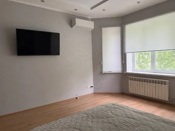 Продам 3-комнатную квартиру с ремонтом на Артема, Донецк Донецк