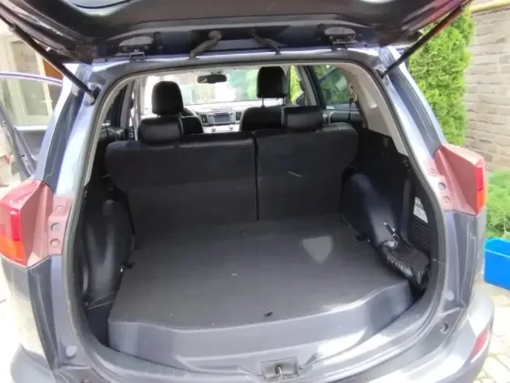 Продам Toyota RAV4, 2013 Донецк