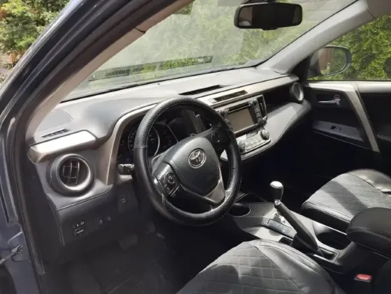 Продам Toyota RAV4, 2013 Донецк