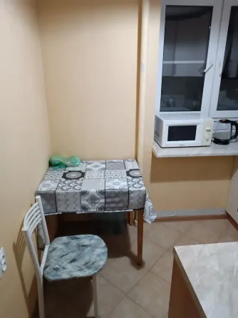 На длительный срок сдаётся однокомнатная квартира Мариуполь