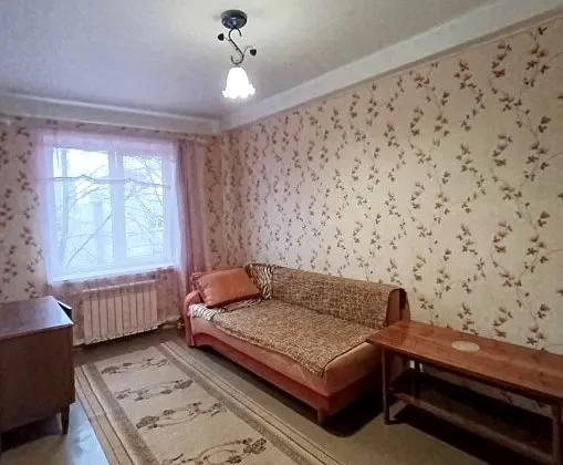 Продам 3к.кв. Брежневка. Петровский р-н. мкр.Тихий. Ориентир школа 114. ул.Стаханова. Донецк