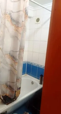 Сдам 2-х комнатную в Ворошиловском р-не, пр. Комсомольский, пл. Ленина , Набережная.Всё есть! Донецк