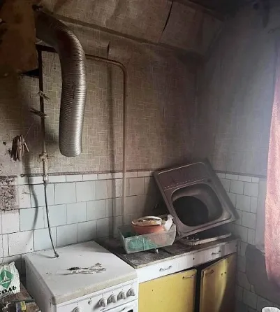 Продам 3к.крупногабаритную кв-ру. Сталинка. Кировский р-н. мкр. Лидиевка. ул.Дмитрия Донского. Донецк