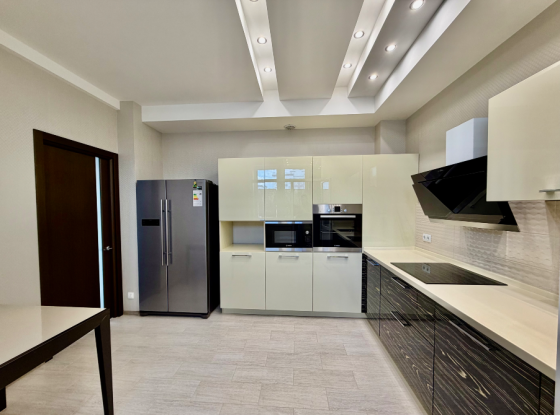 Продам 4х ком центр жк диск 130м2 новый ремонт никто не жил Донецк