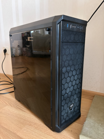 Игровой компьютер (Xeon/RX 470 4GB/8GB RAM/SSD) Донецк