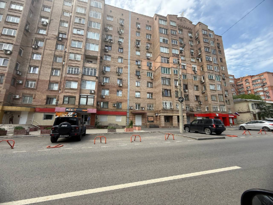 Продажа Коммерческого Помещение в Ворошиловском Районе Донецка по Фасаду ! Донецк