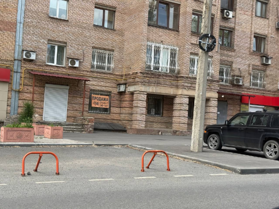 Продажа Коммерческого Помещение в Ворошиловском Районе Донецка по Фасаду ! Донецк