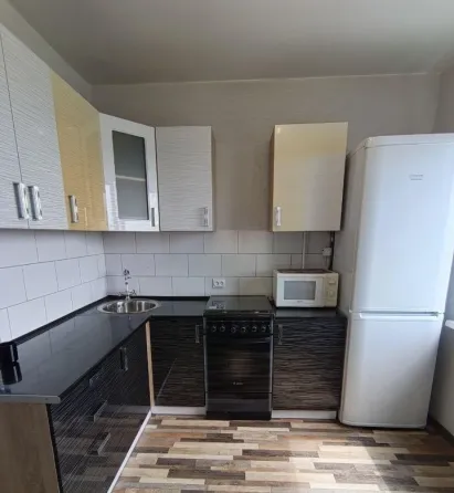 Сдаю 2-к квартиру 46.3м² в Киевском районе, улица Артёма, 100 Донецк