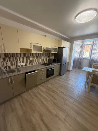 Сдам крупную однокомнатную квартиру в Калинском районе Донецк