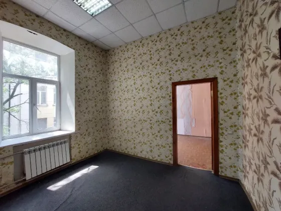 Аренда офиса. 28,8 м2. Артема 27. Цум. Донецк