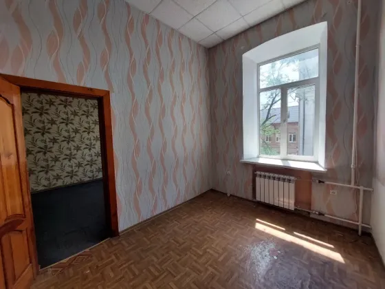 Аренда офиса. 28,8 м2. Артема 27. Цум. Донецк