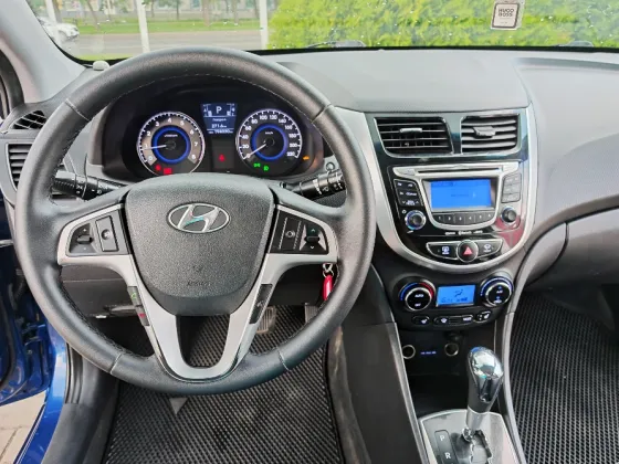 2012 Hyundai Solaris 1.6 автомат Донецк