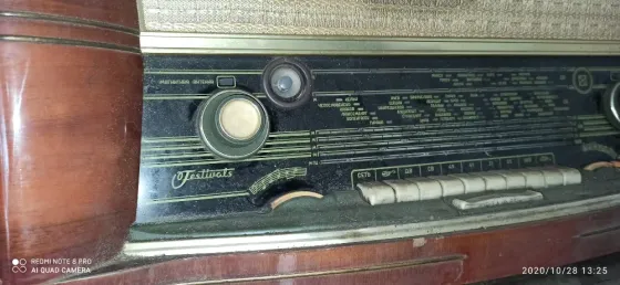 Продаю ламповую радиолу 1959 г. Макеевка