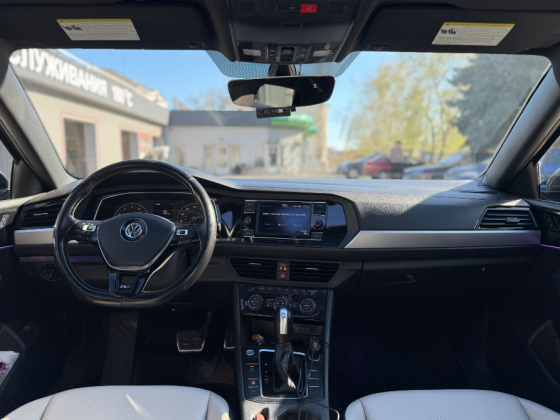 Продам Volkswagen Jetta 2020 R-Line Макеевка