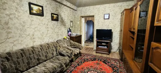 продам 3х ком. квартиру в Калининском районе Донецк