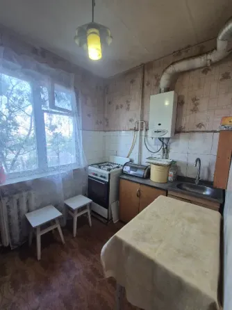 продам 3х комн.квартиру в Калининском районе Донецк