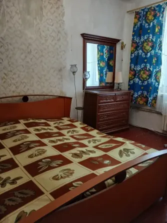 Продам квартиру на земле , отдельный двор Азотный, 46 школа Донецк