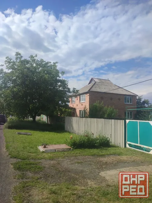 Продам 2х этажный дом Торез - изображение 1