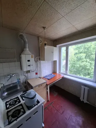 Продам 3 х ком квартиру 3/5, 48 м2. Куйбышевский район. Фомина. Донецк