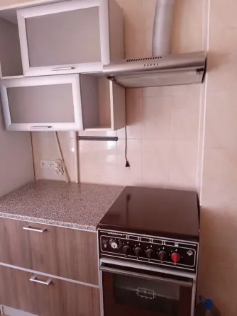Продается 2-комн. квартира г. Торез м-н 4 Торез