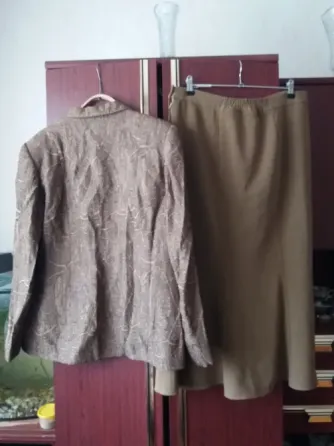 очень срочно продам костюм женский юбка жакет р. 54 xxl Донецк