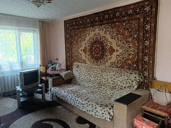 Продам 3х комнатную квартиру Калининский район Донецк