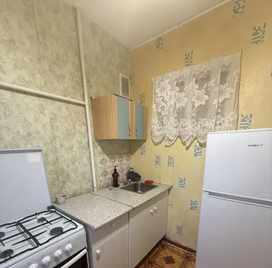 Сдаётся двухкомнатная квартира в Куйбышевском районе, г. Донецк (пл. Бакинских комиссаров) Донецк