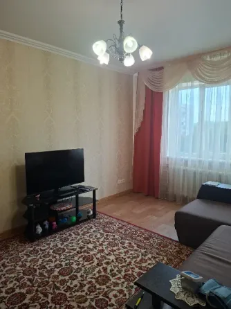 м-н Широкий, 2к. кв-ра, отличное состояние, 7/10, ул. Козыря Донецк