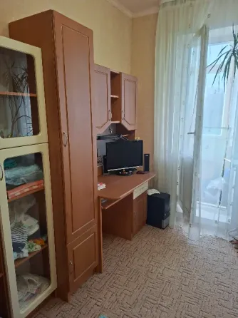м-н Широкий, 2к. кв-ра, отличное состояние, 7/10, ул. Козыря Донецк