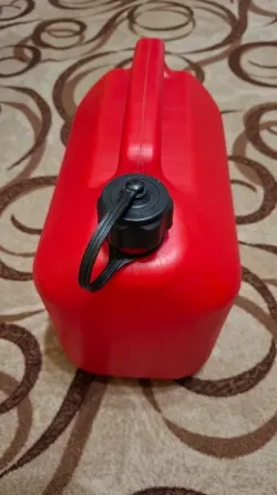 Продам канистру 10л Донецк