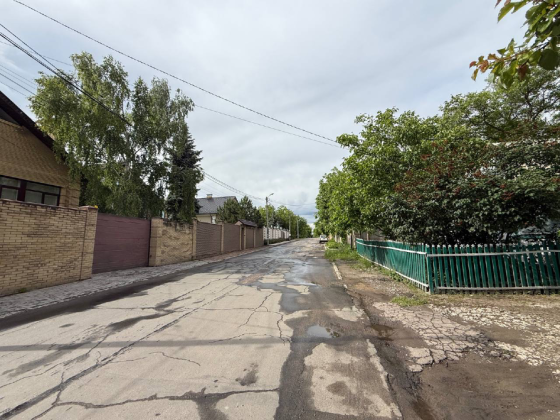 Продажа дома с участком в Донецке!Центр Калининского района! Донецк