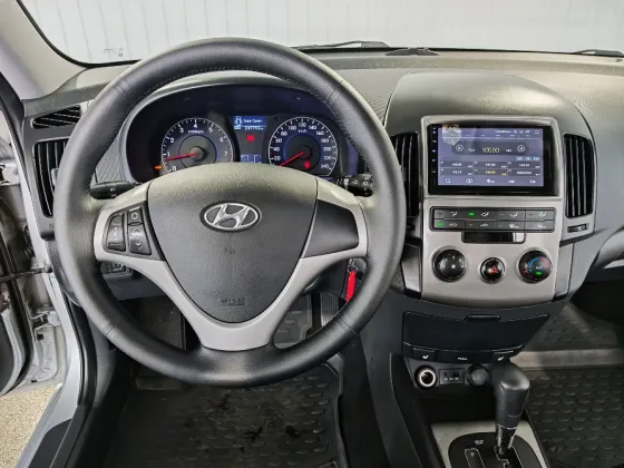 2010 Hyundai i30 1.6 автомат Донецк