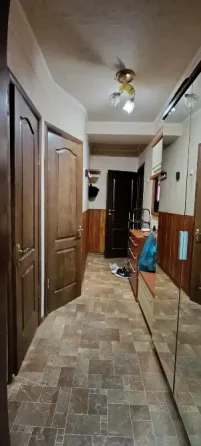 Продам 2-х комн 2/5 в Ворошиловском районе, бульвар Школьный, Набережная, лицей, садик.Кирпичный дом Донецк